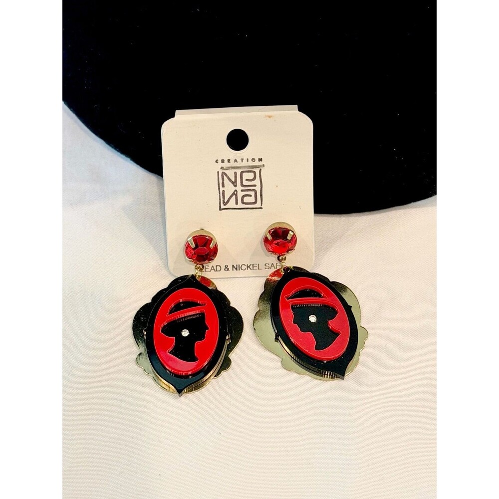Vintage Retro Nena Cameo Drop Earrings in Red and Black Acrylic